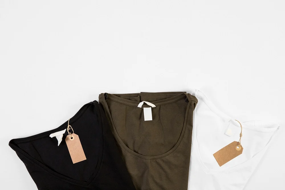 How to Wear Athleisure Over 40 Without Looking Sloppy 4 How to Buy Athleisure That Does Not Look Cheap in Six Weeks