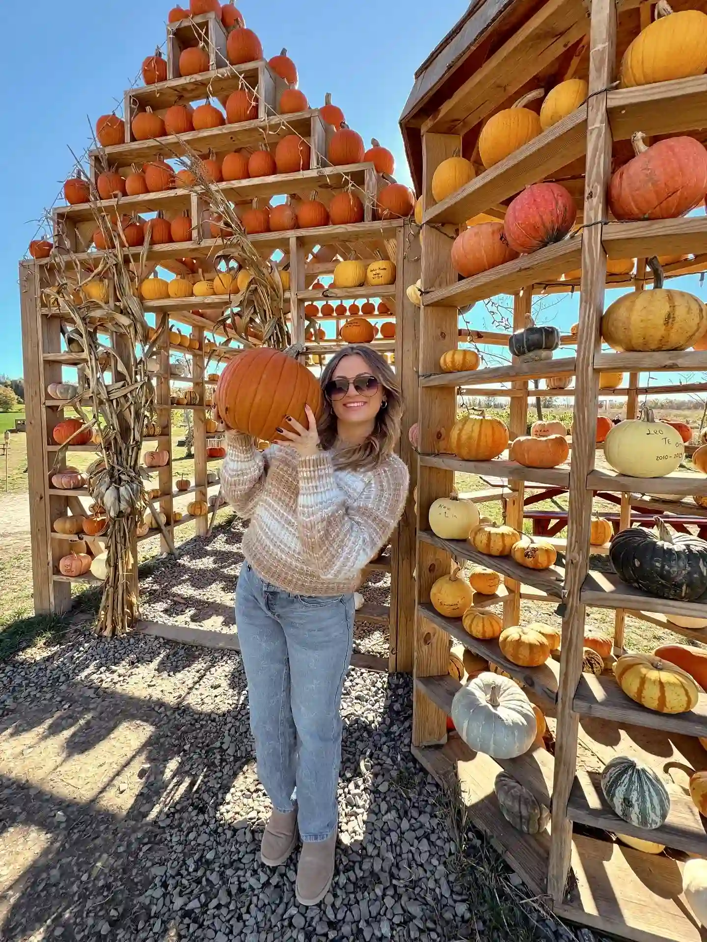 16 Pumpkin Patch Outfits Over 40 That Handle Mud, Hay, and Photos 15 7. Chunky Knit Sweater With Straight Leg Jeans