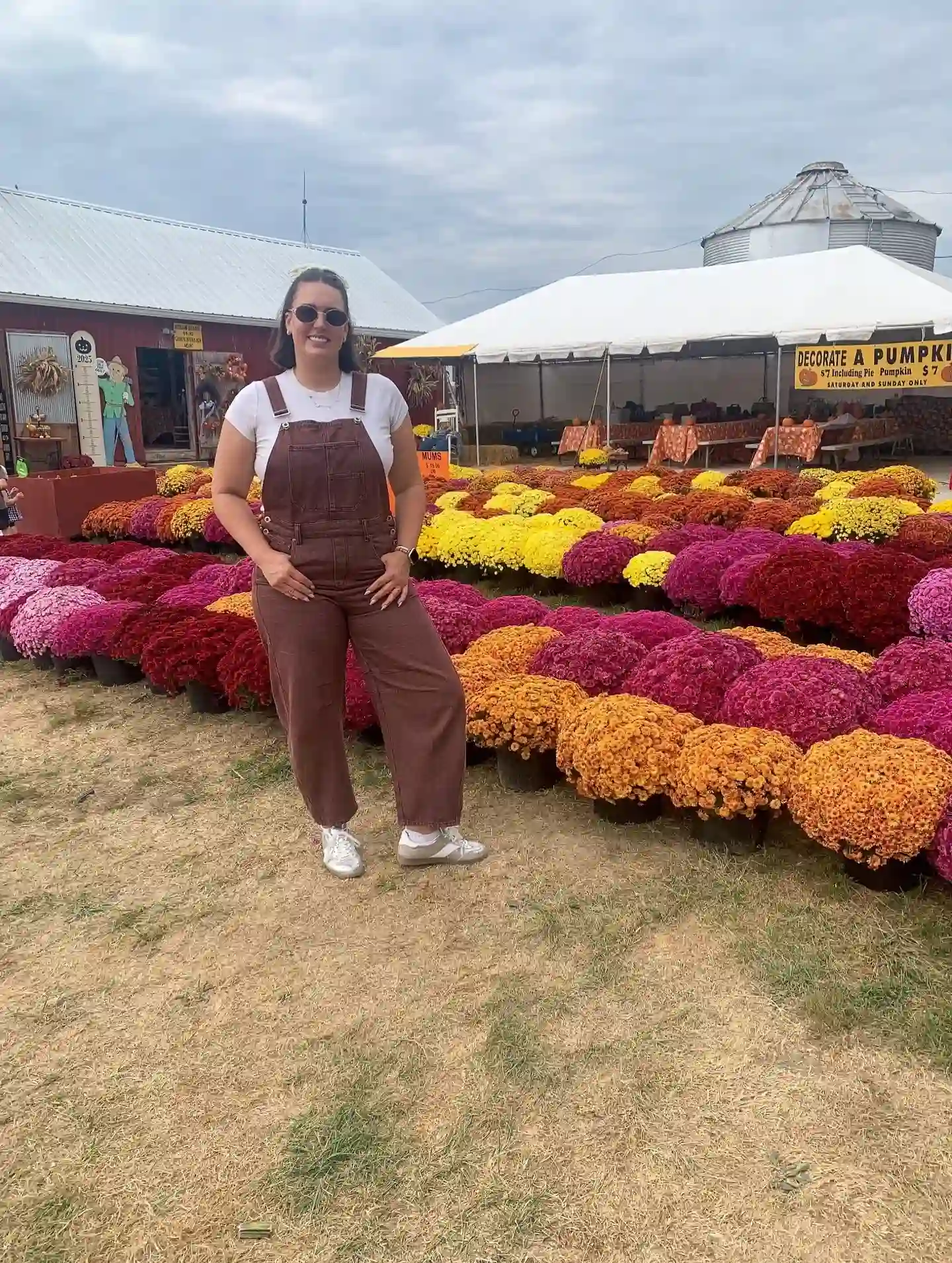 16 Pumpkin Patch Outfits Over 40 That Handle Mud, Hay, and Photos 13 5. Rust Colored Overalls With A White Tee