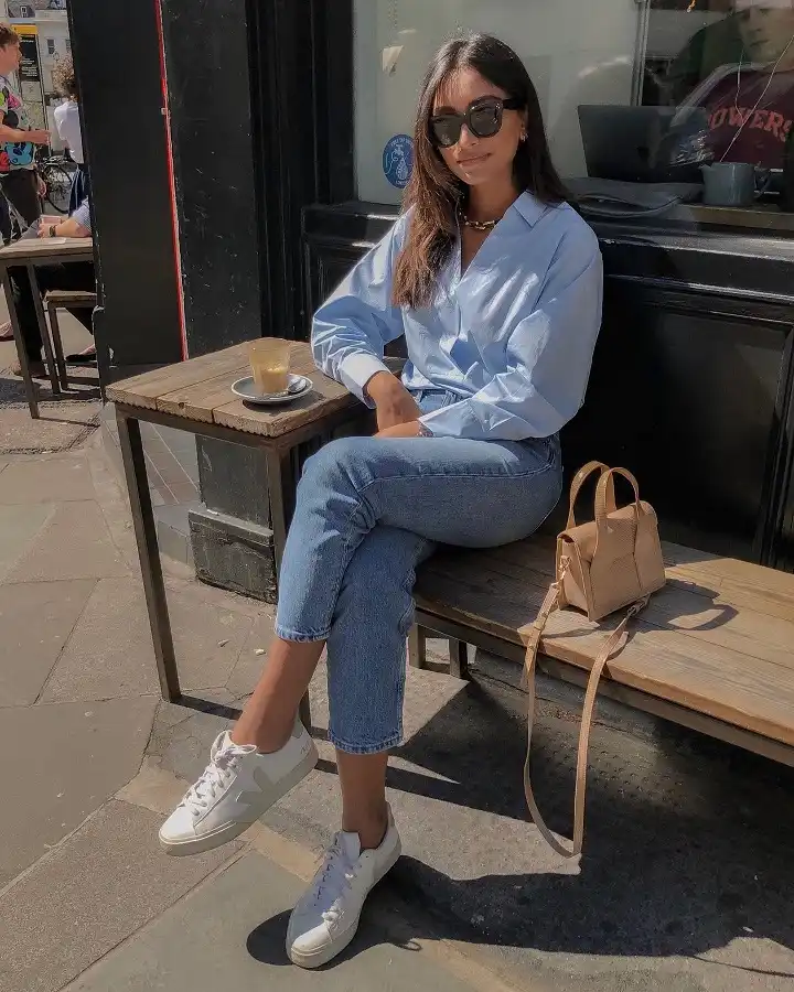 16 Spring Transitional Outfits Over 40 (Winter-to-Spring) 2 The Pale Blue Shirt and Cropped Jeans Combo