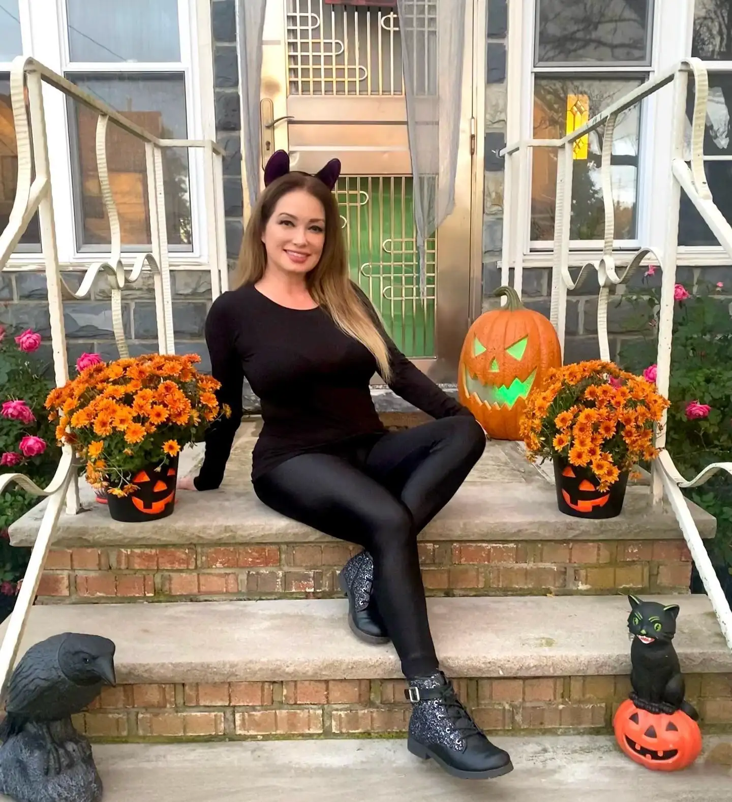 3. All-Black Cat Ears Outfit