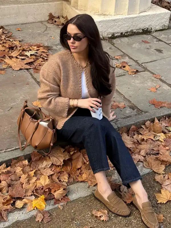 15 Fall Transitional Outfits for Women Over 40 (Summer-to-Fall) 11 10. Collarless Camel Cardigan With Dark Rinse Jeans