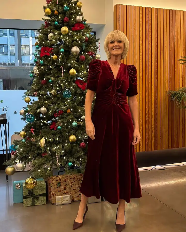 Wine Velvet Midi Dress With Puff Sleeves