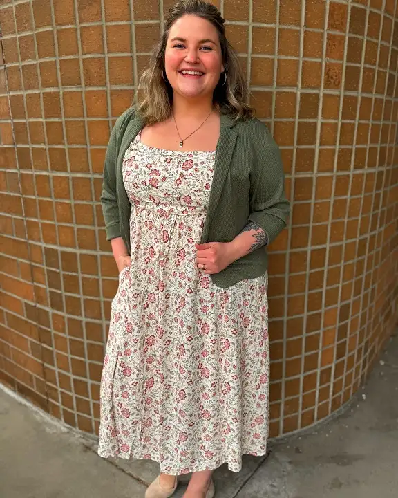 18 Spring Work Outfits for Women Over 40 That Feel Fresh, Not Fussy 16 Floral Midi Dress Under an Olive Knit Blazer