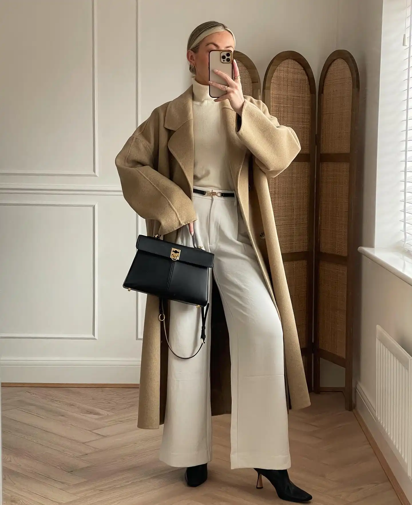 17 Fall Outfits Every Woman Over 40 Will Want to Copy 6 5. Camel Coat and Wide Leg Trousers