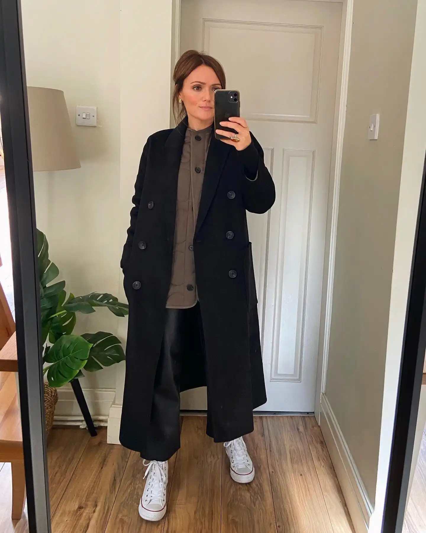 Fall Capsule Wardrobe for Women Over 40 (20 Pieces) 8 7. Black Double Breasted Trench Coat