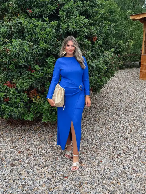 17 Fall Wedding Guest Dresses Over 40 That Look Expensive 15 14. Cobalt Textured Midi With a Gold Ring Waist