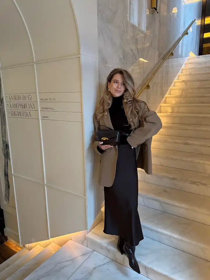 15 Fall Date Night Outfits Over 40 That Look Expensive Without Trying 5 4. Satin Slip Skirt, Turtleneck, and a Camel Blazer