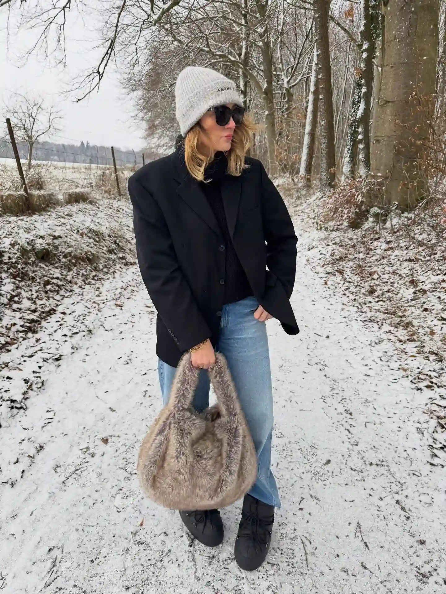 14. Black Puffer Snow Boots