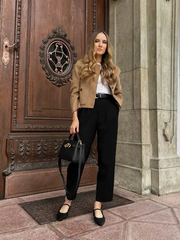 15 Fall Transitional Outfits for Women Over 40 (Summer-to-Fall) 15 14. Camel Wool Jacket With Black Tailored Trousers