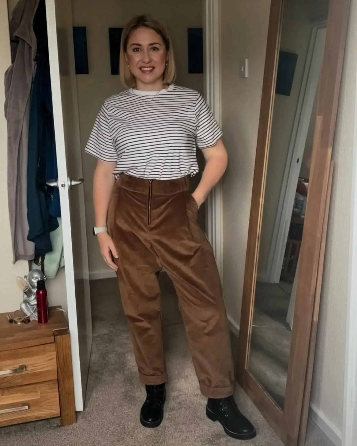 16 Corduroy Outfits for Women Over 40 2 1. Striped Tee and Brown Corduroy Trousers