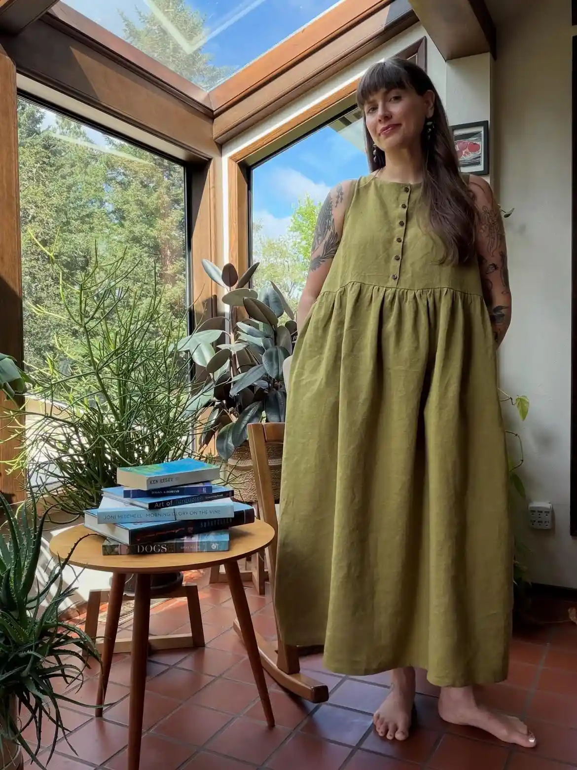 15 Linen Outfits for Women Over 40 That Feel Easy and Look Polished 5 4. Olive Green Button Front Maxi Dress