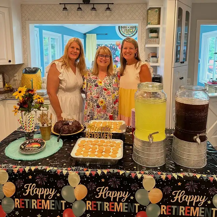 18 Retirement Party Outfits for Women Over 40 (Casual to Formal) 15 Sundresses for a Backyard Retirement Party